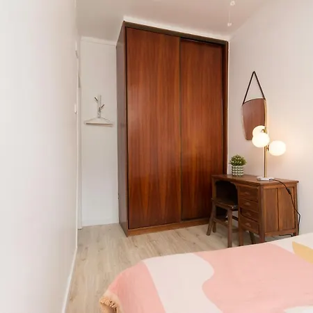 Διαμέρισμα New Bright And Cozy In Graca *