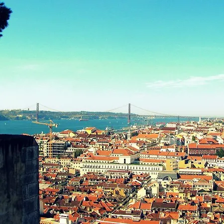 Διαμέρισμα New Bright And Cozy In Graca Lisboa