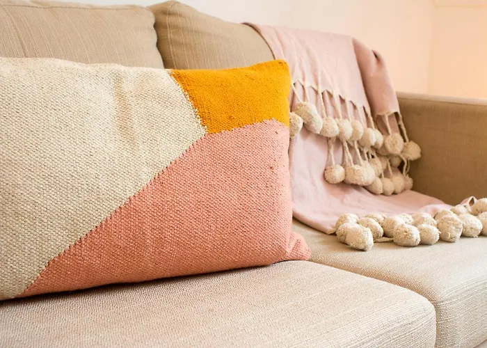 New Bright And Cozy In Graca Lisboa