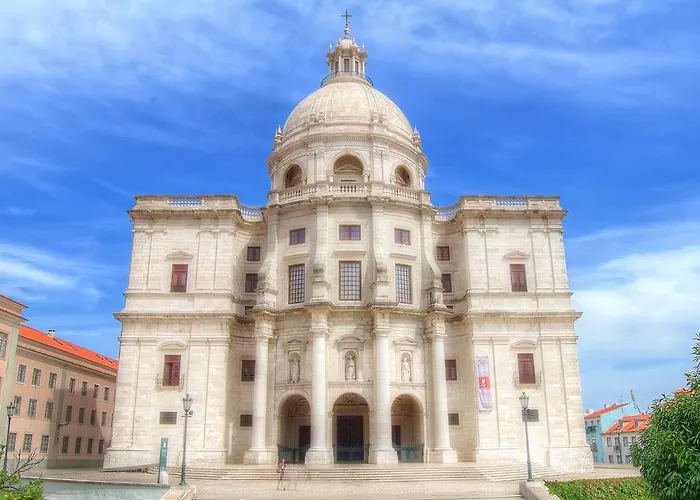 New Bright And Cozy In Graca * Lisboa